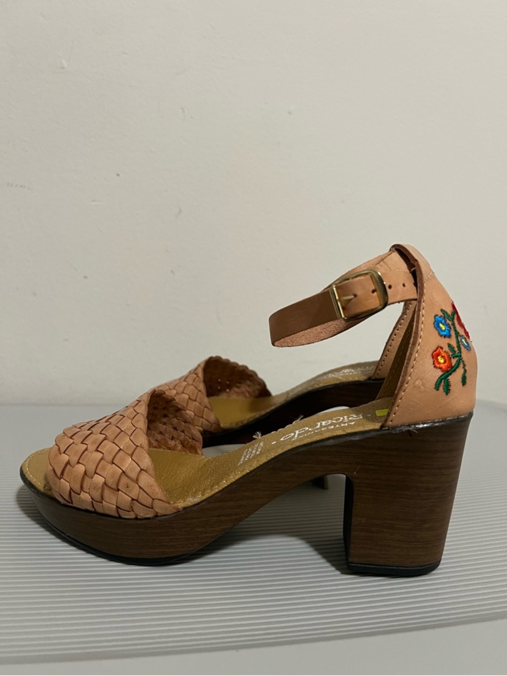 Floral Embroidered Mexican Leather Heel Sandals - Picture 3 of 4